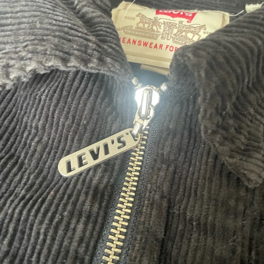Levi’s Women’s Black Corduroy Zip-Up‎ Jacket Size S